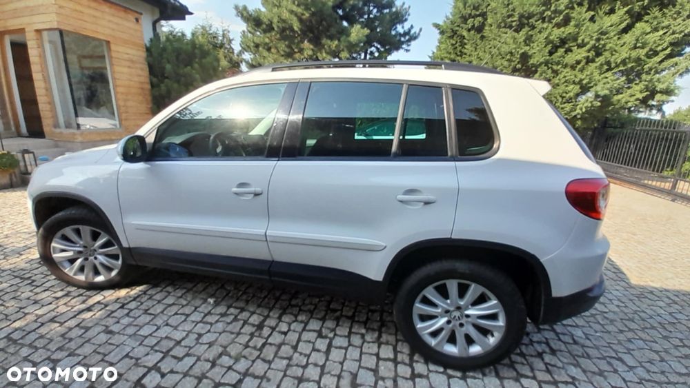 Volkswagen Tiguan - 9
