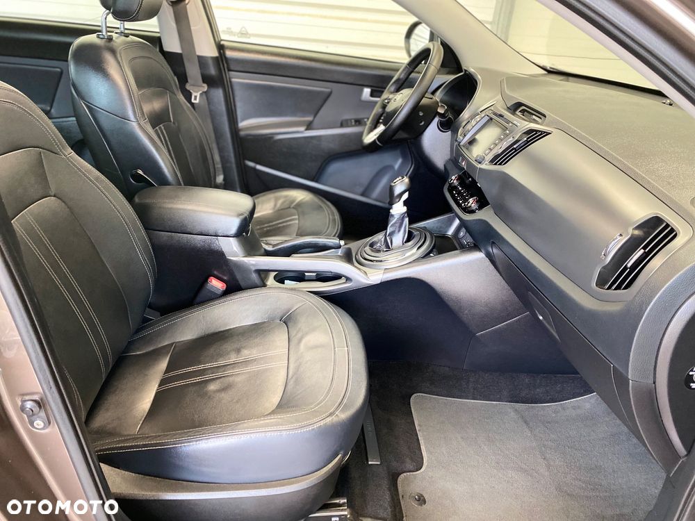 Kia Sportage 2.0 CRDI XL - 14