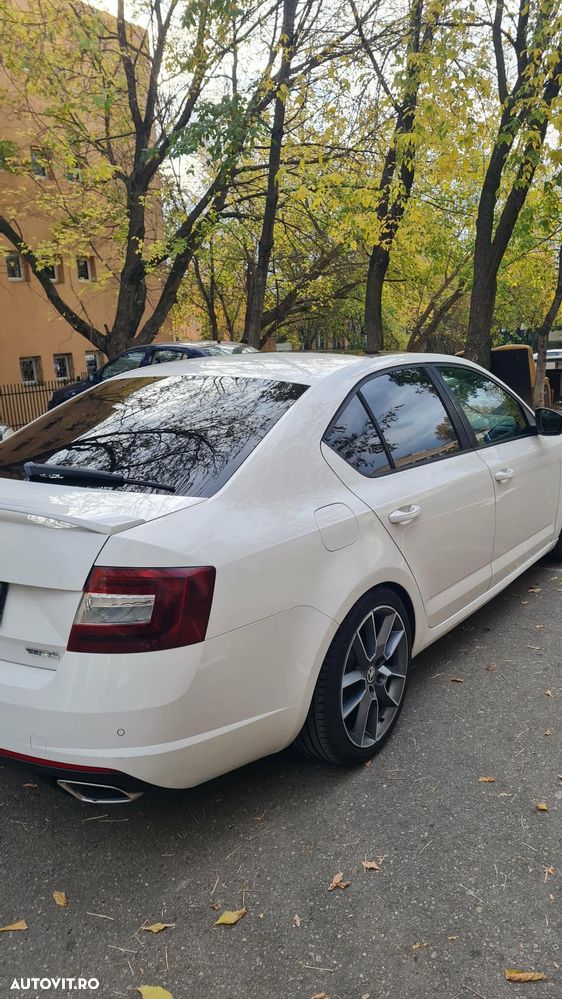 Skoda Octavia 2.0 TDI RS - 8