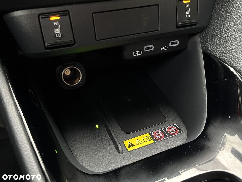 Toyota Yaris Hybrid 1.5 Style - 29