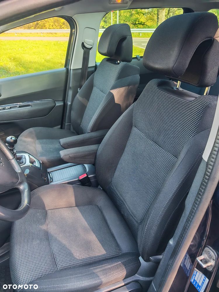Peugeot 5008 HDI FAP 150 Premium - 21