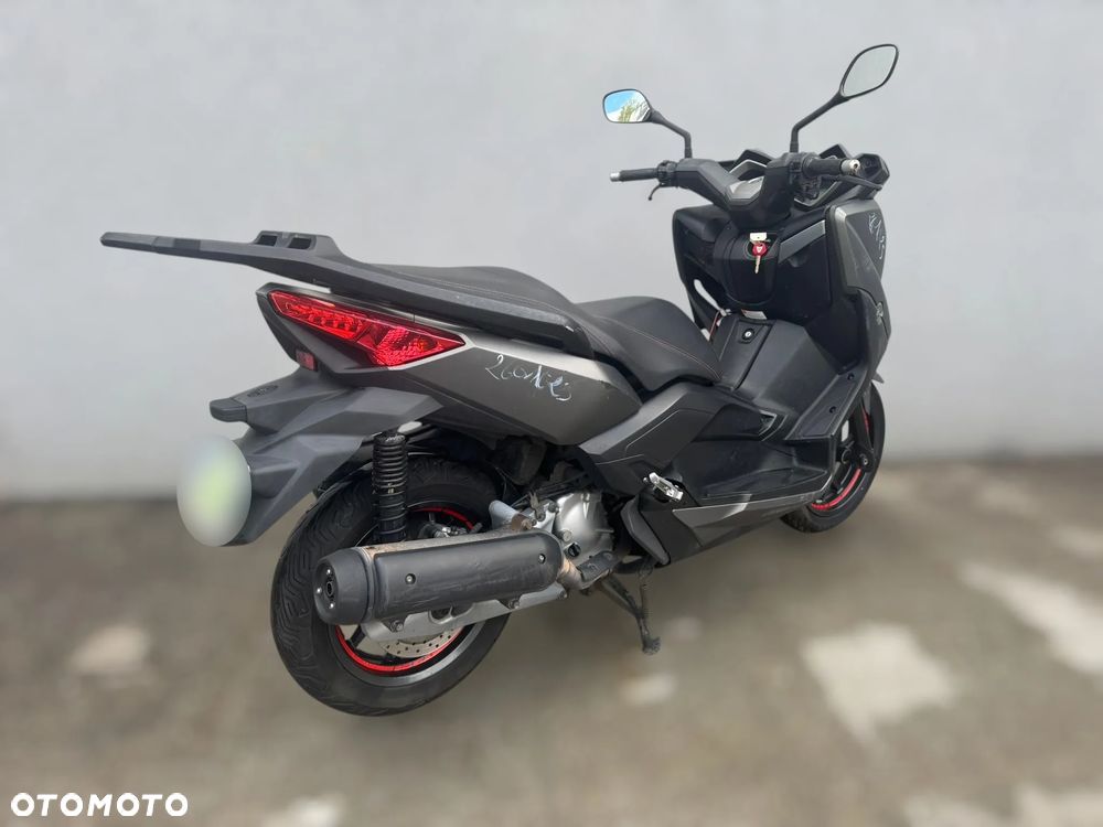 Yamaha X-max - 3