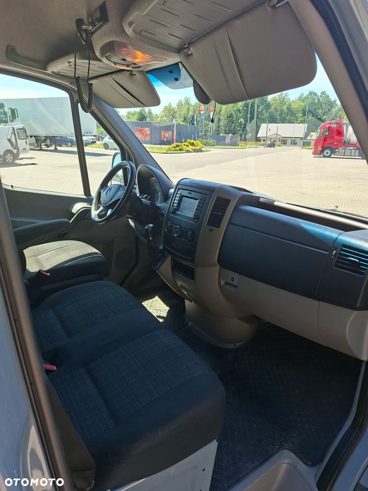 Mercedes-Benz Sprinter - 6
