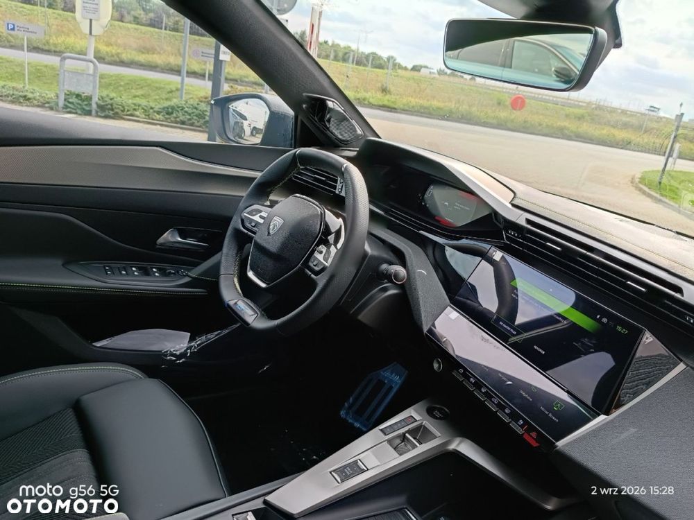 Peugeot 408 - 14