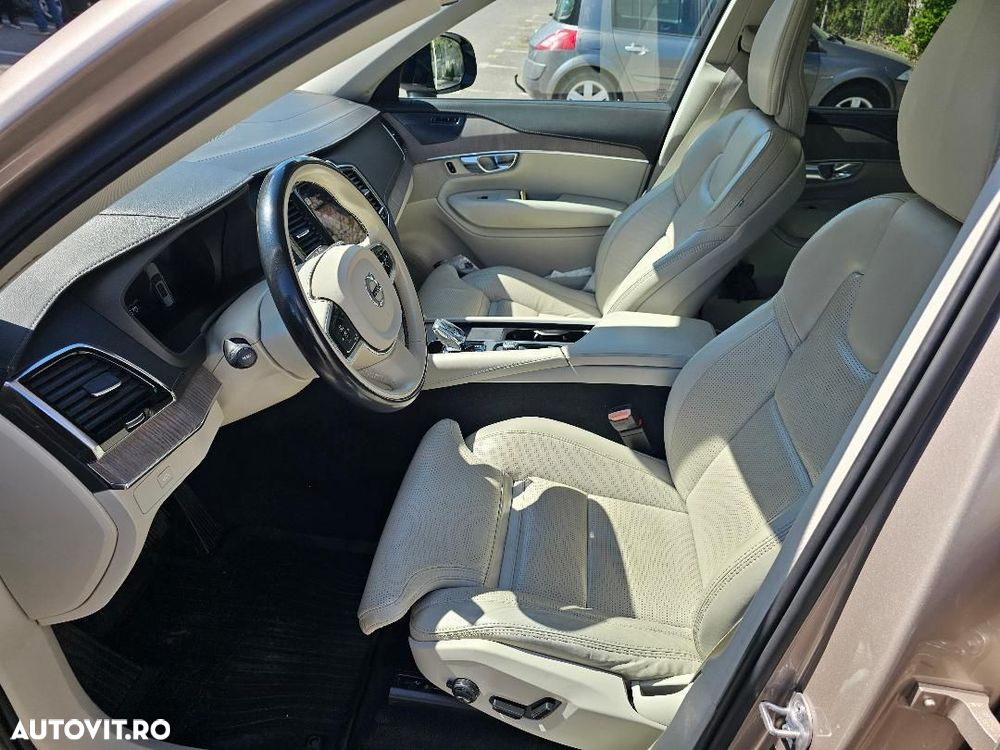 Volvo XC 90 - 8
