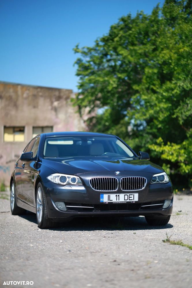 BMW Seria 5 525d xDrive - 7