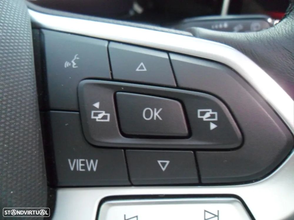 VW Golf Variant 1.5 TSI Urban - 24