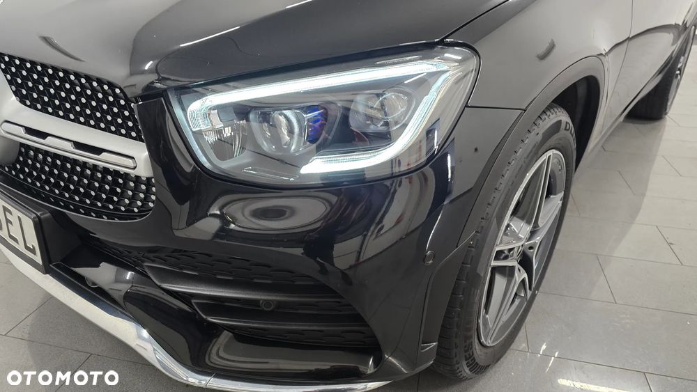 Mercedes-Benz GLC 220 d 4Matic 9G-TRONIC AMG Line Plus - 11