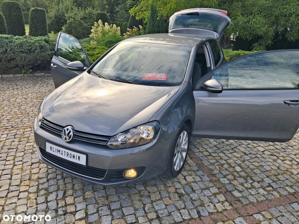 Volkswagen Golf 2.0 TDI DPF Highline - 21
