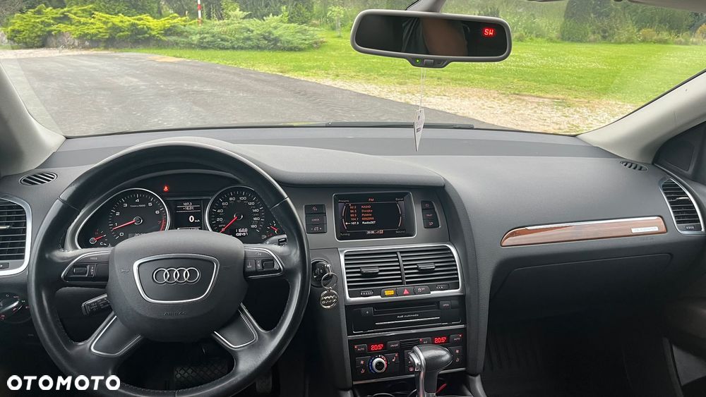 Audi Q7 - 13
