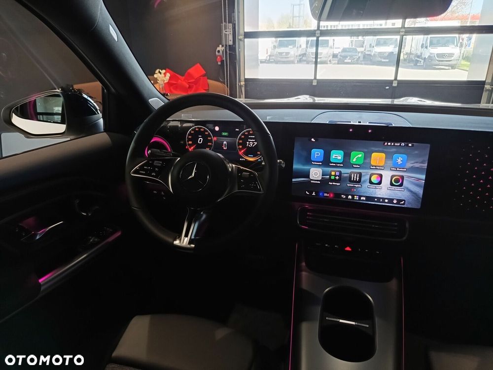 Mercedes-Benz GLB - 18