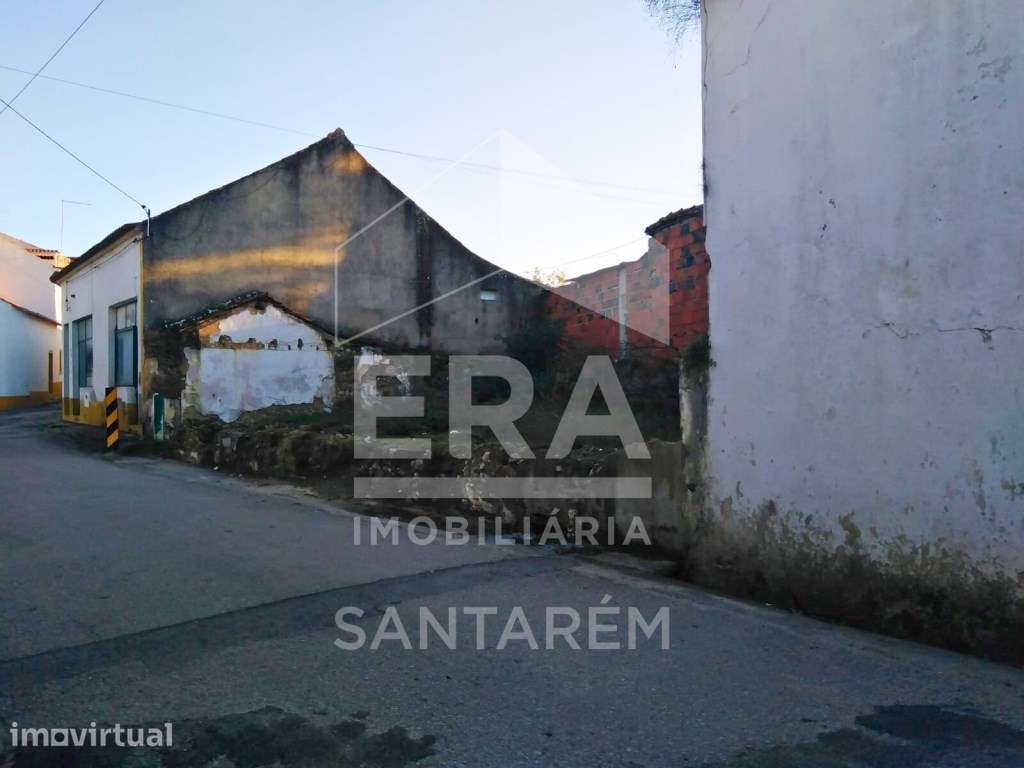 Terreno para construção, em Trêmes - Grande imagem: 5/7