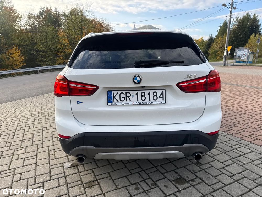 BMW X1 sDrive20d - 6