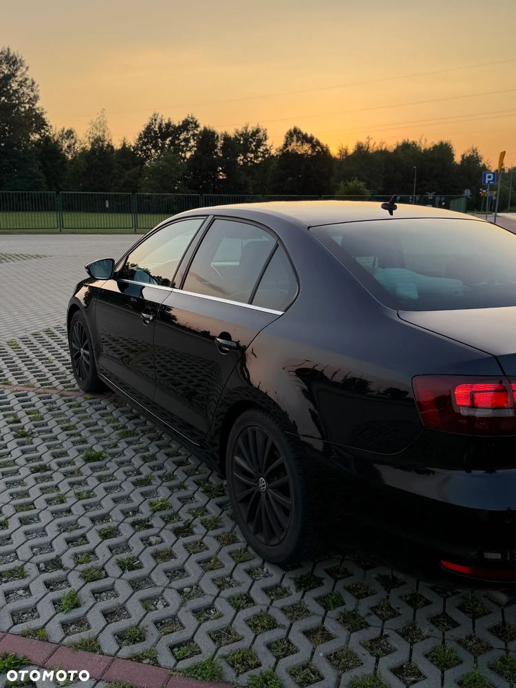 Volkswagen Jetta 1.4 TSI BMT Highline - 11