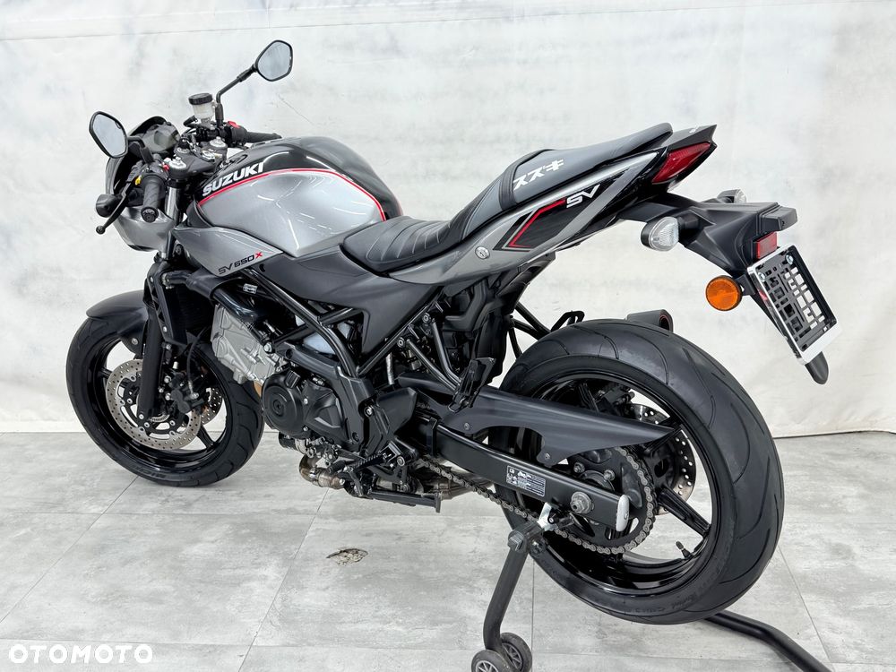 Suzuki SV - 21
