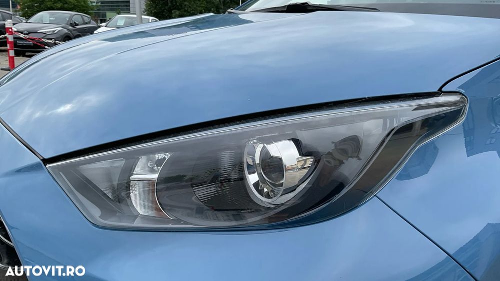 Toyota Yaris 1.5 VVT-i HSD Active - 13