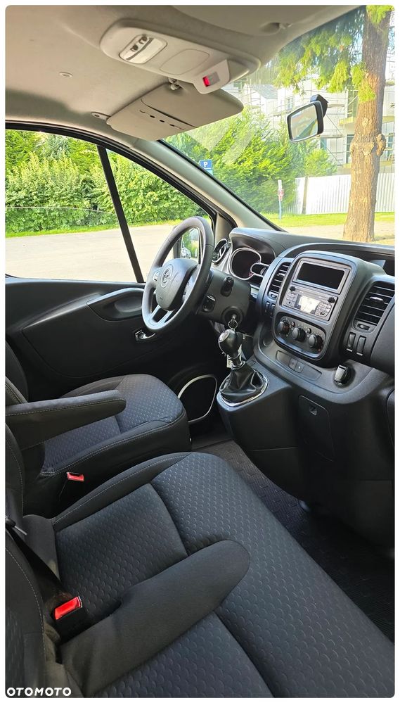 Opel Vivaro L2H1 2,9t Elegance - 9