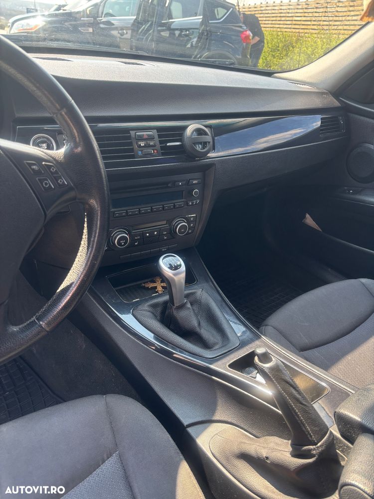 BMW Seria 3 316d - 8