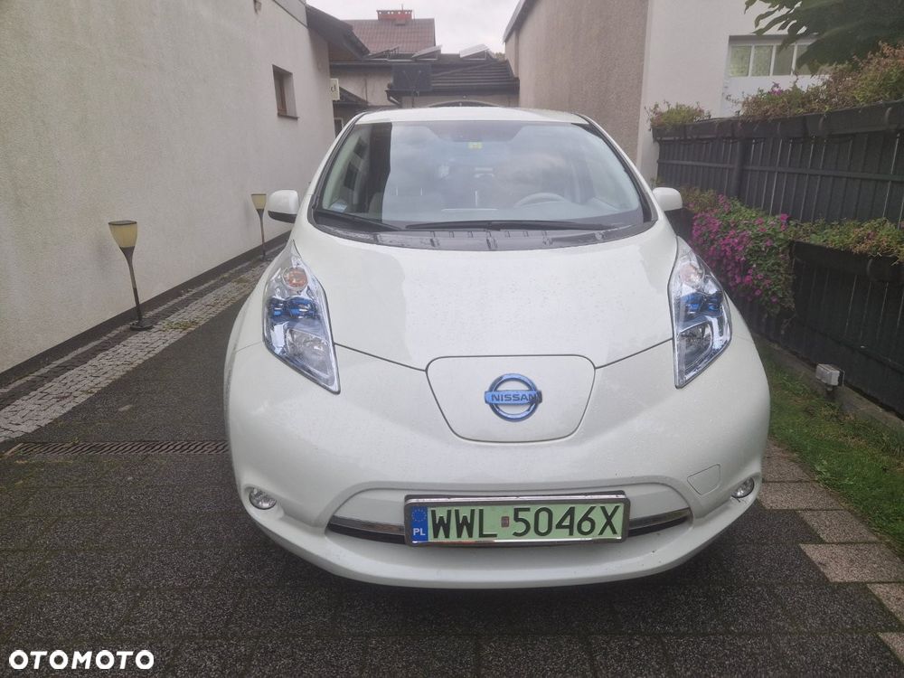 Nissan Leaf 24 kWh (mit Batterie) Visia + - 13
