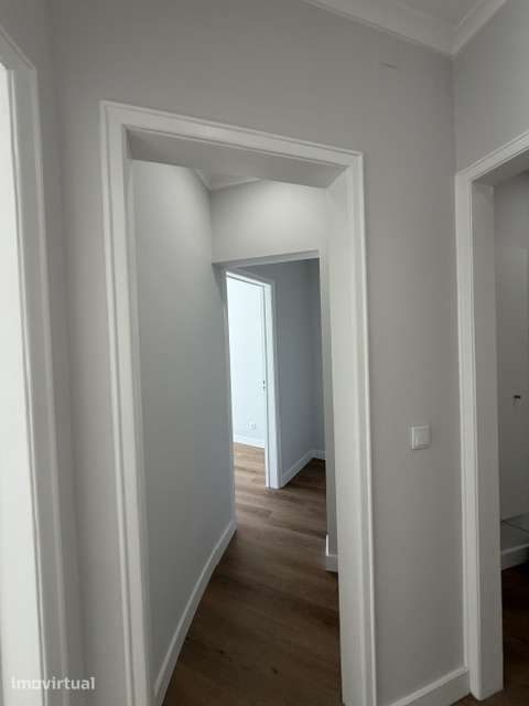 Apartamento recuperado e remodelado, junto do Bairro de São Miguel. - Grande imagem: 4/17