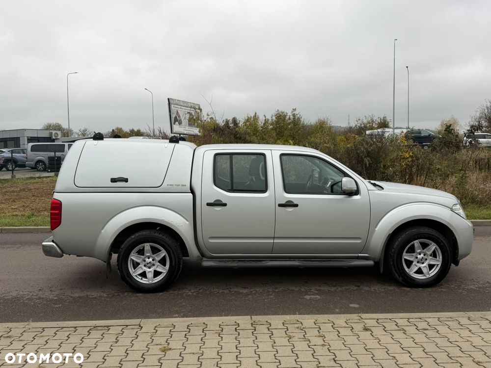 Nissan Navara 2011 photo 2