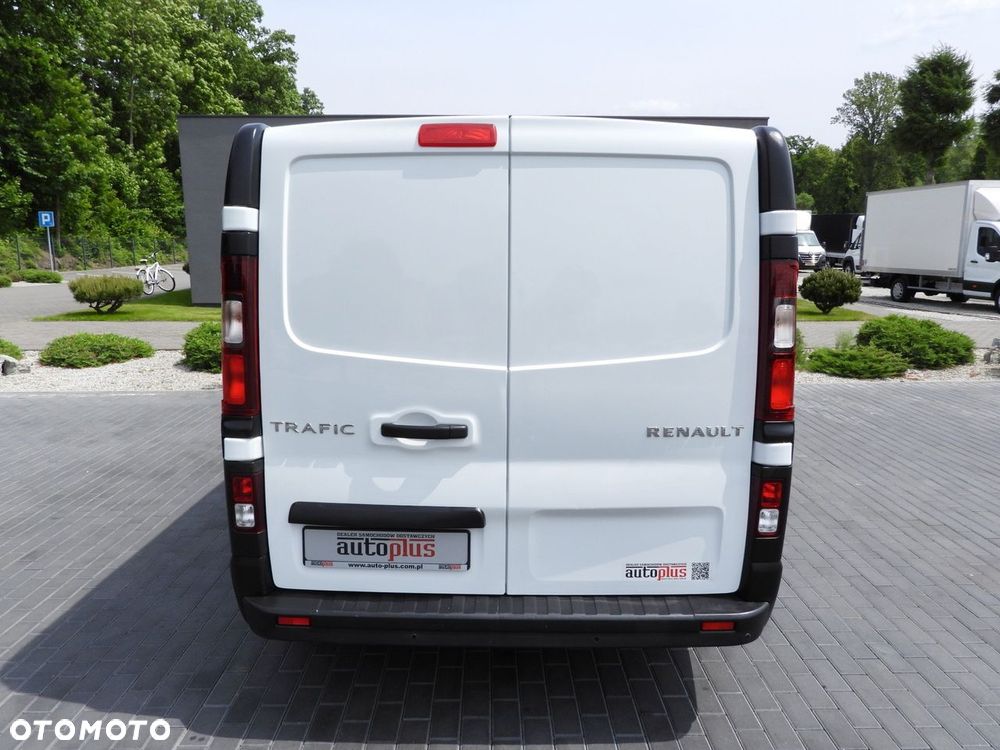 Renault TRAFIC  FURGON CHŁODNIA  0*C TEMPOMAT LEDY KLIMATYZACJA  120KM - 12
