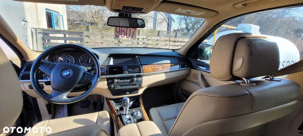 BMW X5 xDrive35i - 8