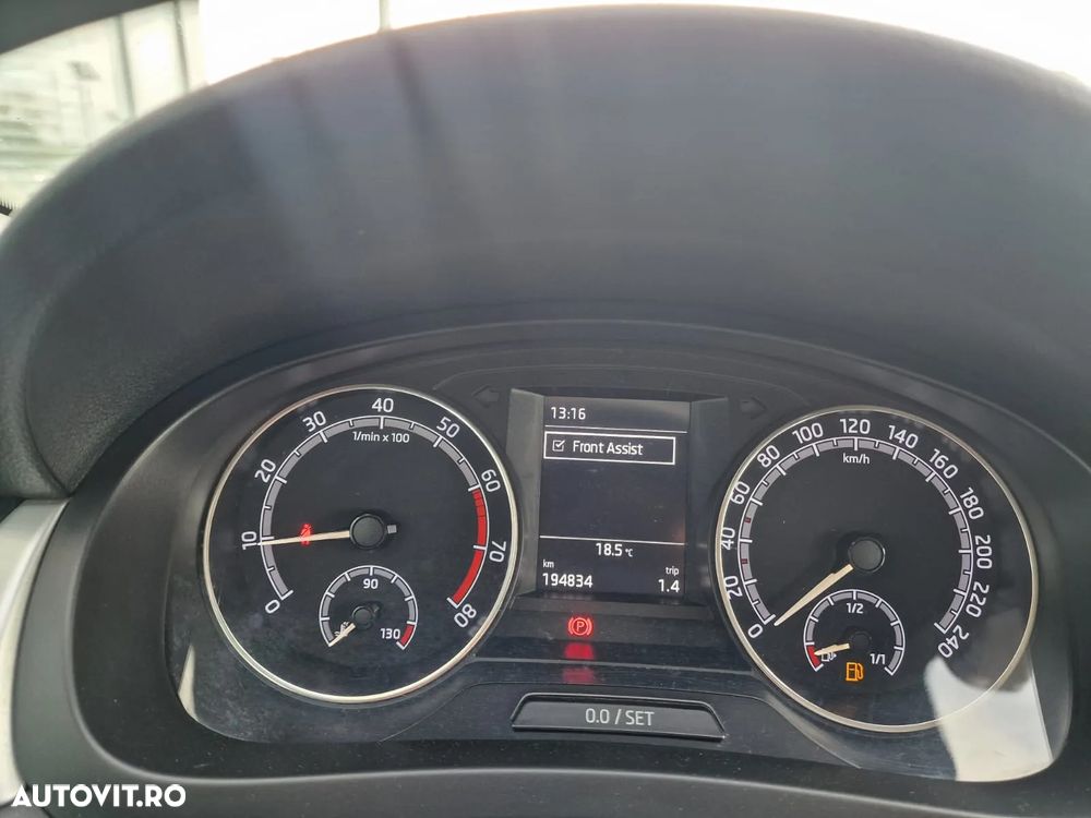 Skoda RAPID 1.0 TSI Style - 18