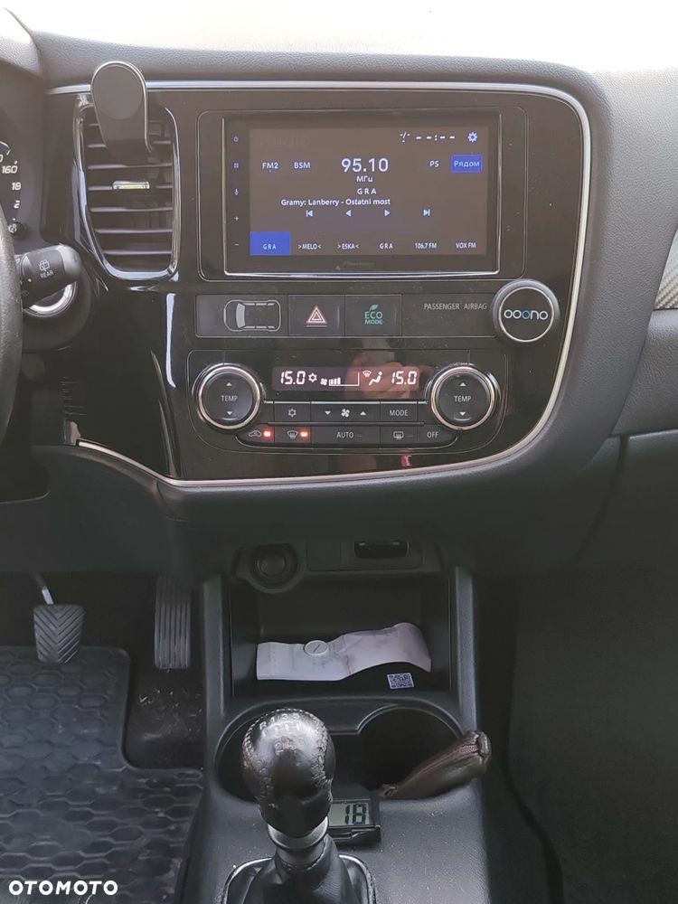 Mitsubishi Outlander 2.2 DI-D 4WD Instyle - 10