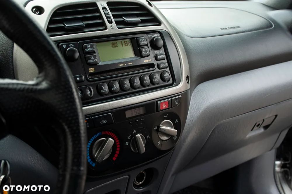 Toyota RAV4 2.0 VVT-i Sol - 23
