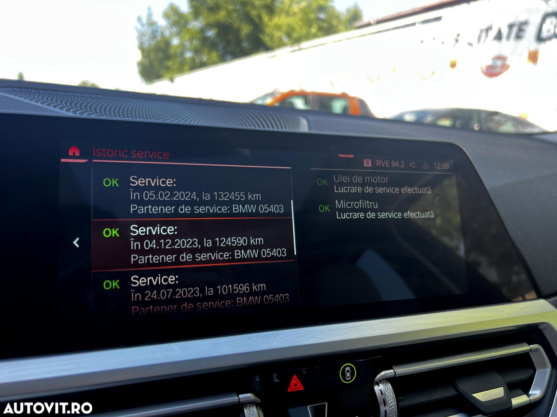 BMW Seria 3 318d Aut. - 28