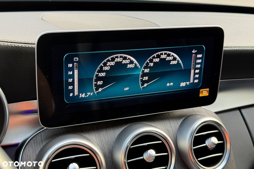 Mercedes-Benz Klasa C 300 4MATIC 9G-TRONIC - 24