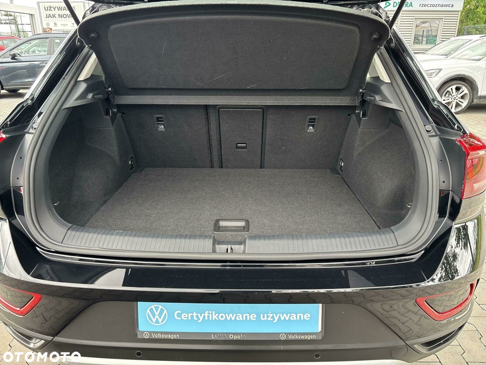 Volkswagen T-Roc - 32