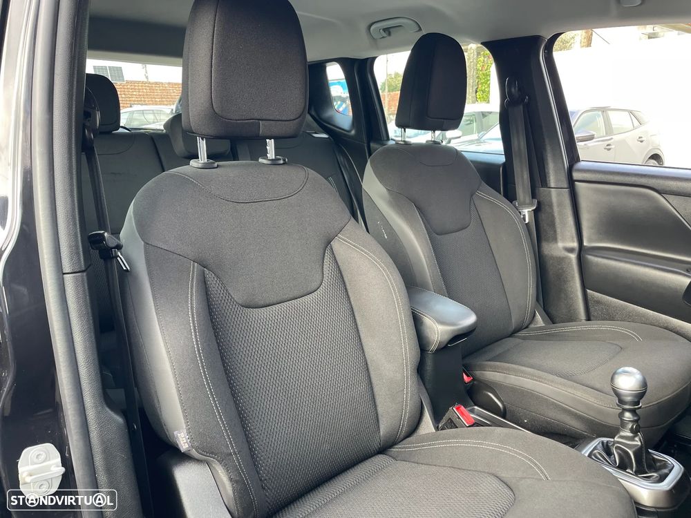 Jeep Renegade 1.0 T Limited - 14