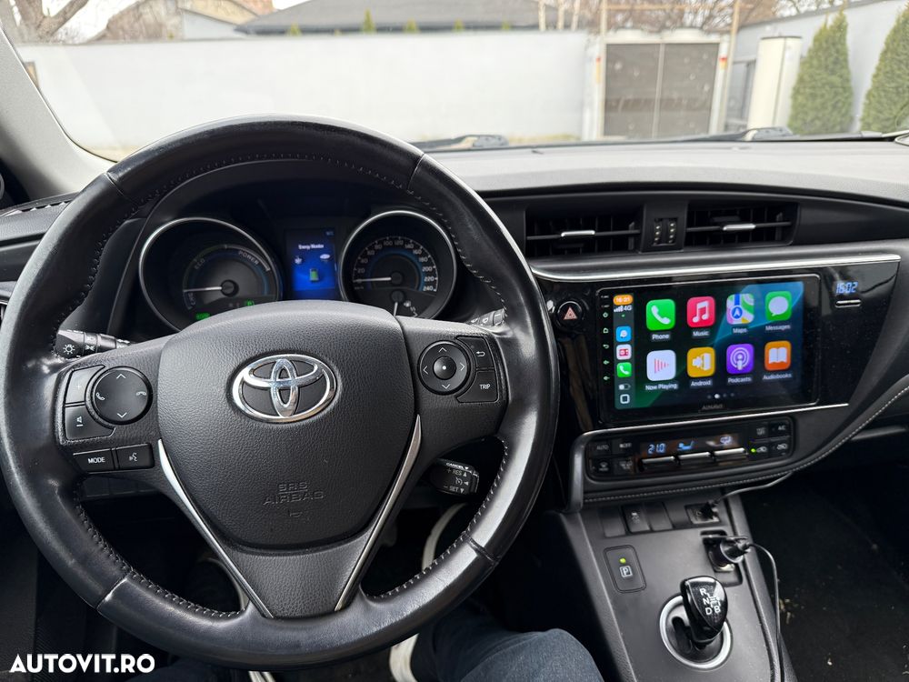 Toyota Auris - 4
