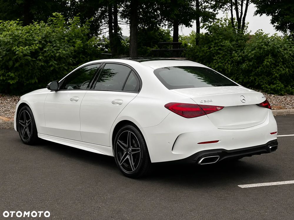 Mercedes-Benz Klasa C 300 4Matic 9G-TRONIC AMG Line - 7