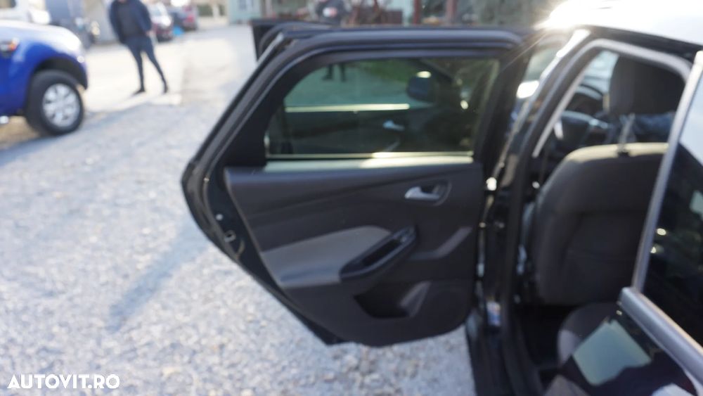 Ford Focus 1.0 EcoBoost Start-Stopp-System TREND - 8