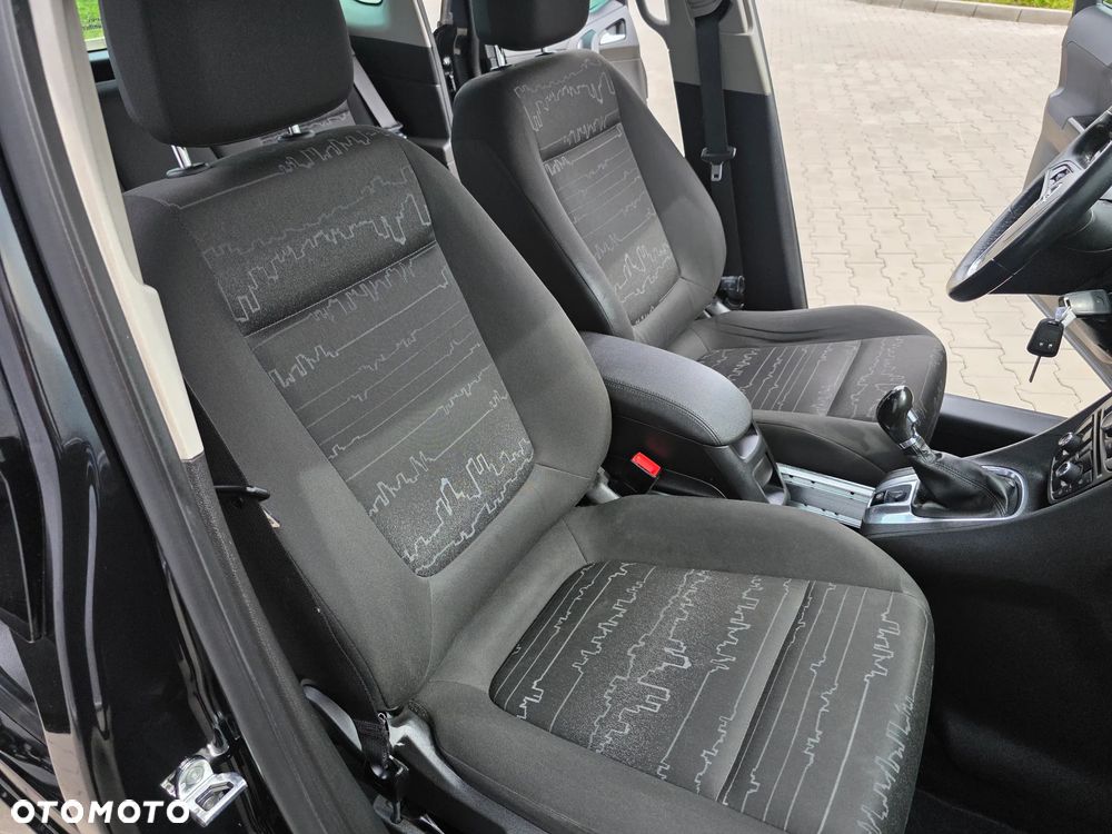Opel Meriva 1.4 Essentia - 28