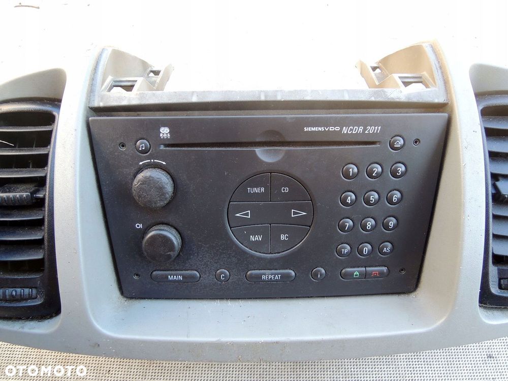 ramka radia kratki nawiewu radioodtwarzacz (oe) renault trafic vivaro ii - 2