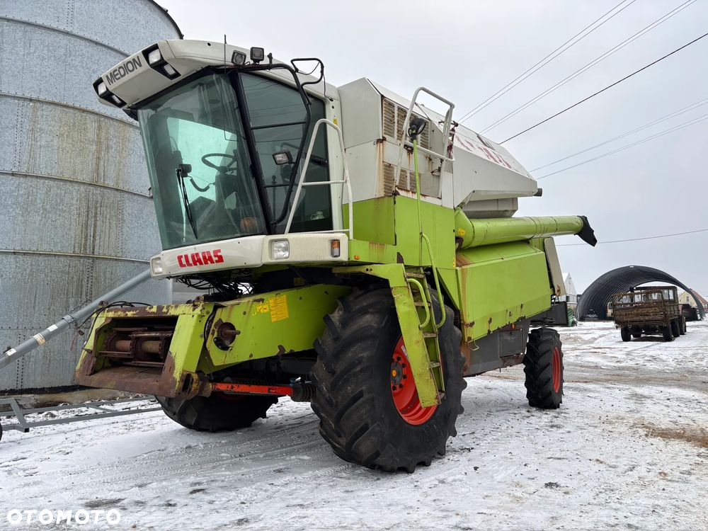 Claas MEDION 330 - 3