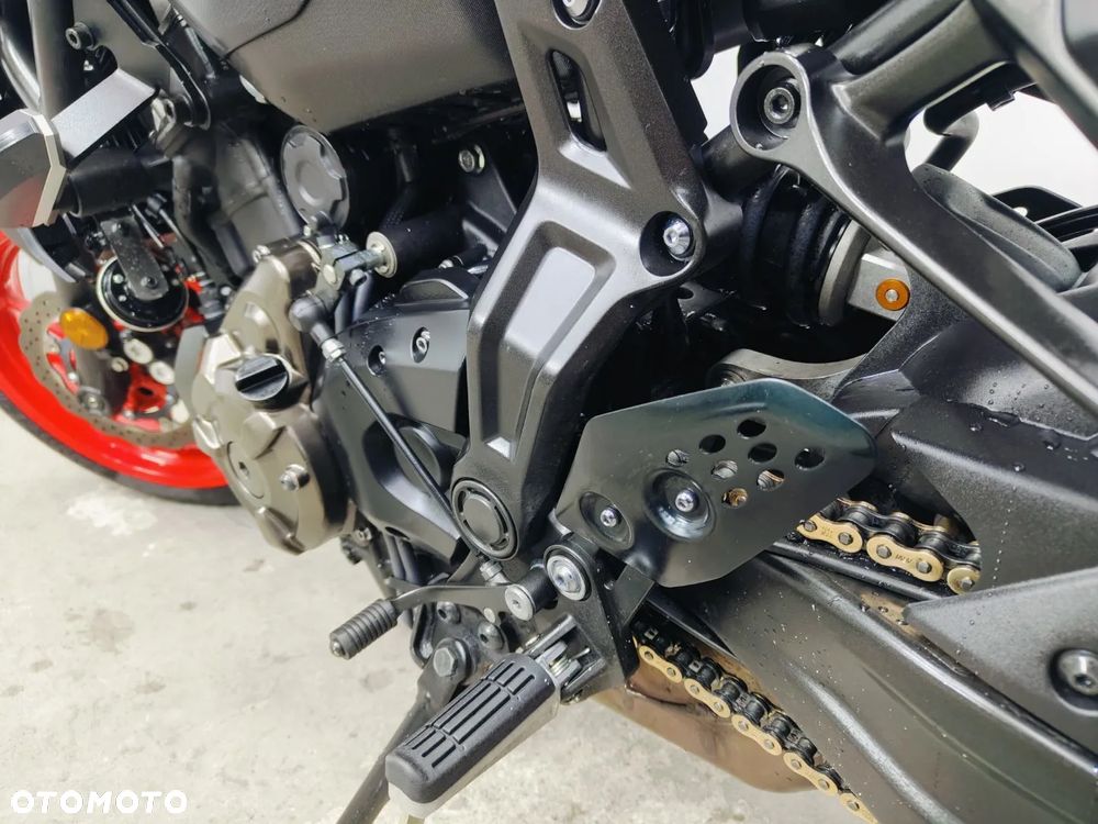 Yamaha MT - 26