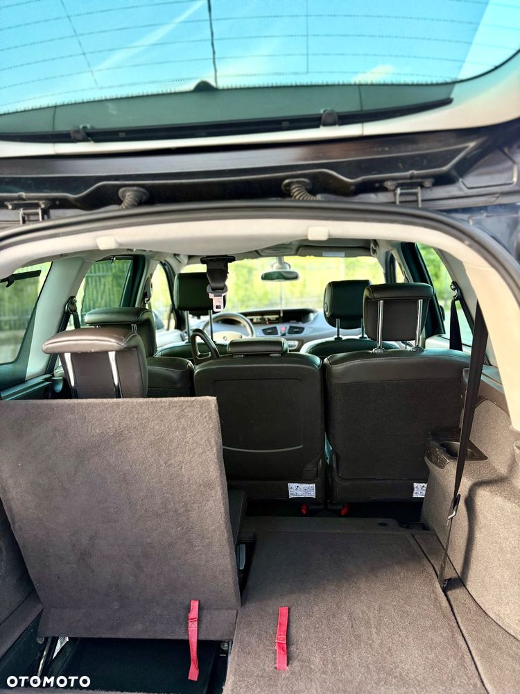 Renault Scenic 1.4 16V TCE Privilege - 9
