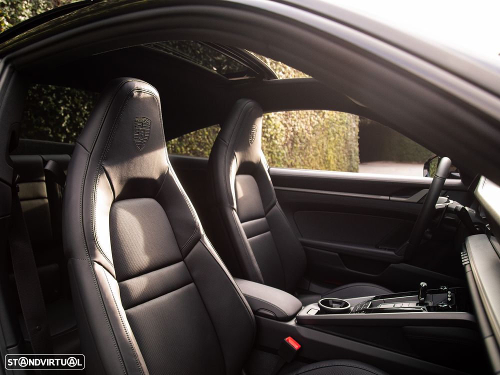 Porsche 911 (992) - 20