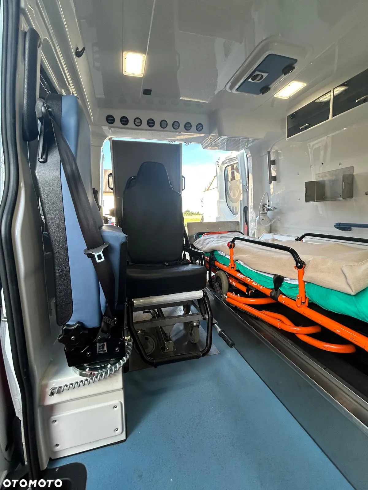 Mercedes-Benz Sprinter Karetka Ambulans - 10
