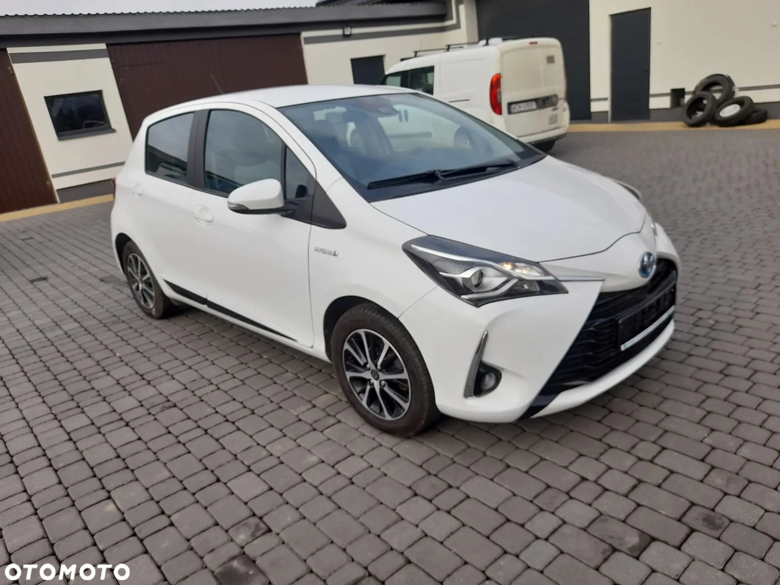 Toyota Yaris - 6