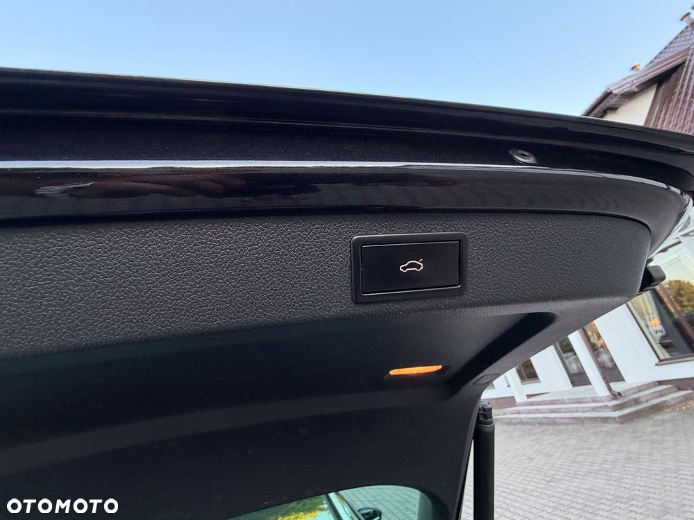 Skoda Superb 2.0 TDI DSG Sportline - 21