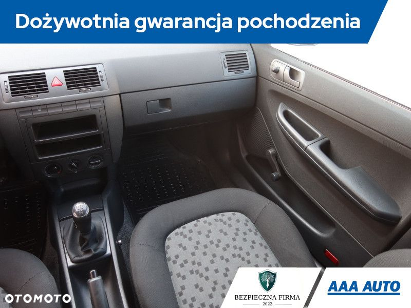 Skoda Fabia - 9