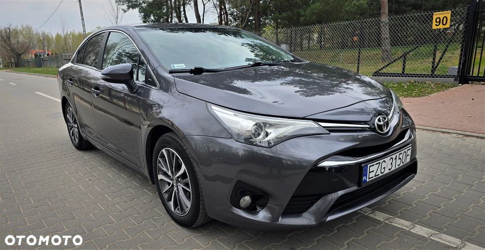 Toyota Avensis 1.8 Premium - 2