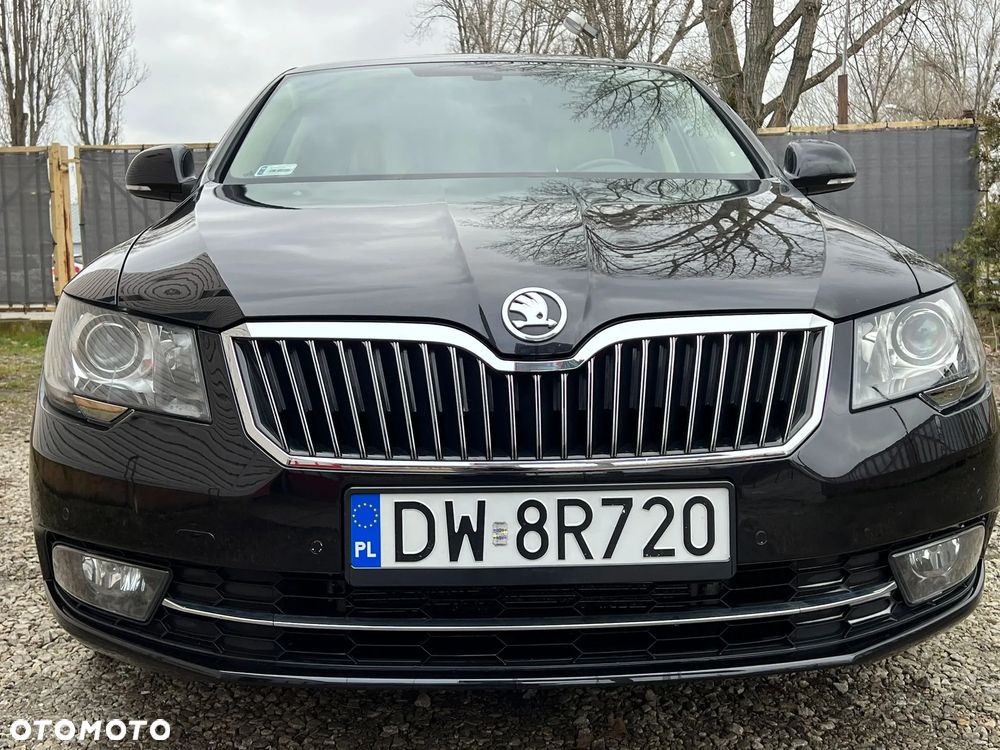 Skoda Superb 3.6 FSI 4x4 Platinum DSG - 8