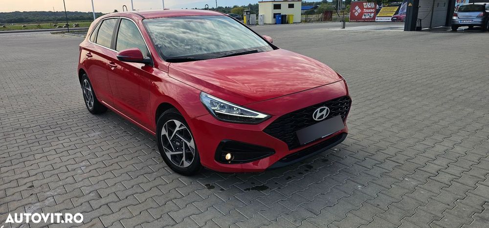 Hyundai i30 1.5 T-GDI 140CP M/T MHEV Highway - 11